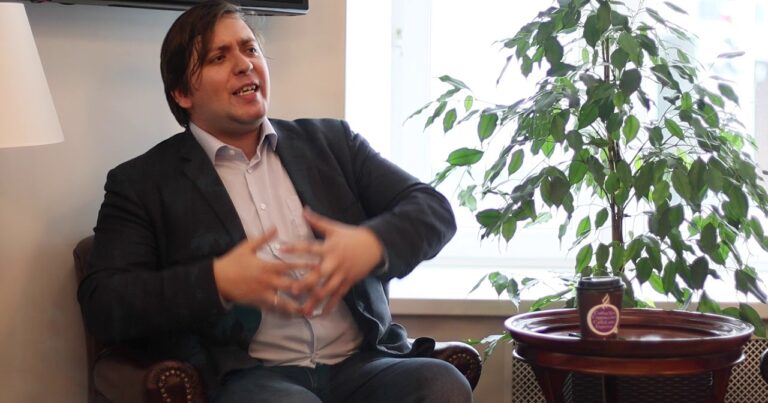 “Baydenin buna ehtiyacı yox idi, müharibə əlavə xərclər və səs itkisidir” – Konstantin Paxalyukla MÜSAHİBƏ “Baydenin buna ehtiyacı yox idi, müharibə əlavə xərclər və səs itkisidir” – Konstantin Paxalyukla MÜSAHİBƏ