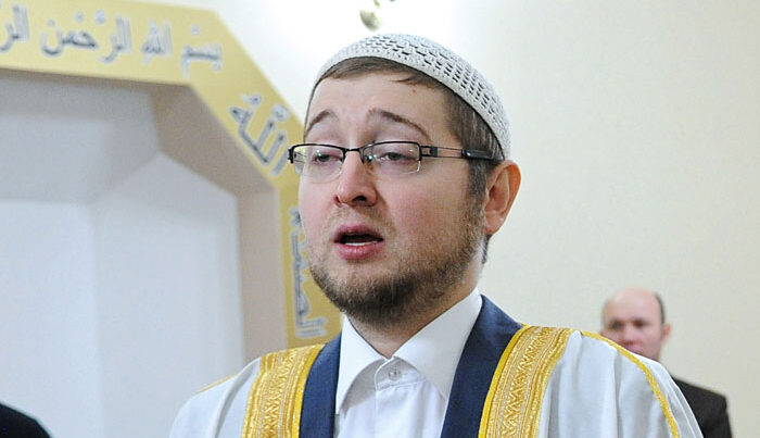 Alyautdinov: “Rusiya tezliklə müsəlman ölkəsinə çevriləcək” Alyautdinov: “Rusiya tezliklə müsəlman ölkəsinə çevriləcək”