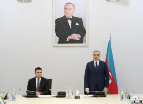 Xanlar Ağalarov kollektivə təqdim olundu – FOTO