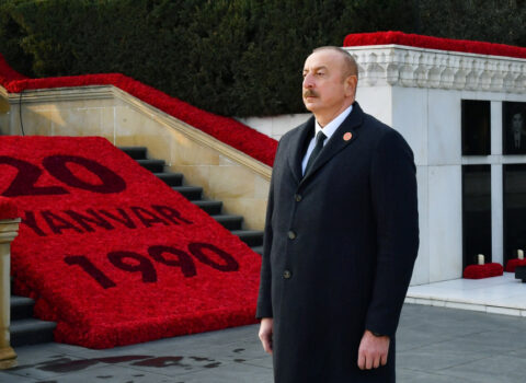 Prezident və xanımı Şəhidlər xiyabanını ziyarət etdi