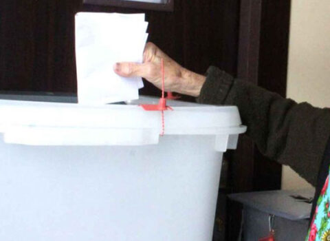 Bu bölgəmizdə ən yaşlı seçici 104 yaşındadır