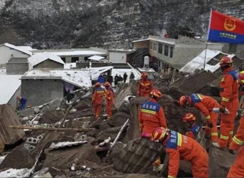 Torpaq sürüşməsi fəlakəti: Çox sayda ölü və itkin var