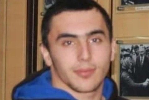 Bakıda 29 yaşlı oğlanı öldürən şəxs xalası oğlu imiş – TƏFƏRRÜAT