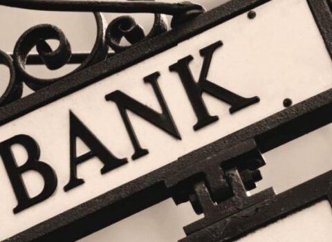 Əmirlik banklarda rusların hesablarını bağlayır