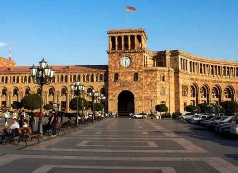 İrəvanda PARTLAYIŞ – Dağıntılar altında qalanlar var