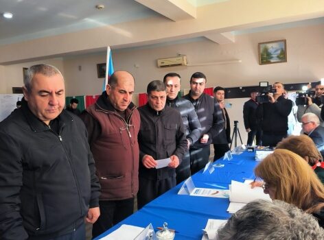 Məhkumlar səs verdilər – FOTO