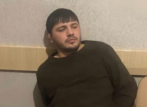 “Qışqırır, söyüş söyür, məhbusları yatmağa qoymur” – Əhmədlə bağlı YENİ XƏBƏR