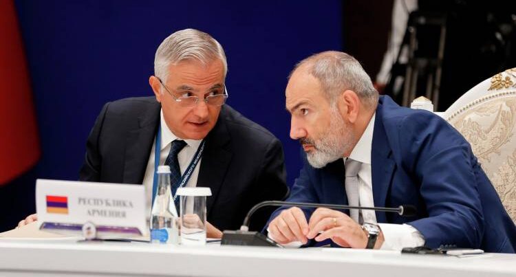Qərb Paşinyan qarşısında tələb qoydu: ya bizimlə ol, ya da Rusiya ilə Qərb Paşinyan qarşısında tələb qoydu: ya bizimlə ol, ya da Rusiya ilə
