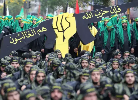 “Hizbullah”ın səhra komandiri öldürüldü
