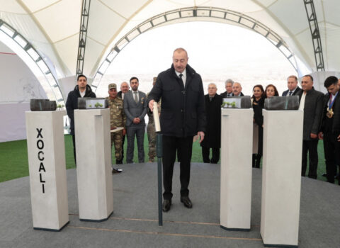 Prezident Xocalıda soyqırımı memorialının təməlini qoyub, Xankəndidə olub – YENİLƏNİB