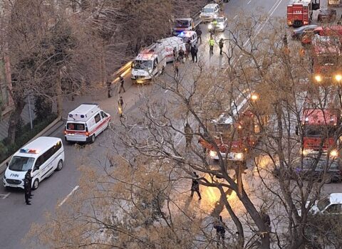 Bakıda oteldə baş verən yanğın söndürüldü