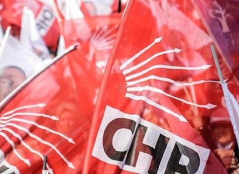 CHP sədrinin müavini istefa verdi