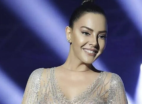 Ebru Gündeş ailə qurur