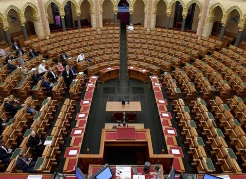 Macarıstana yeni prezident seçildi