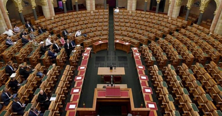 Macarıstana yeni prezident seçildi Macarıstana yeni prezident seçildi