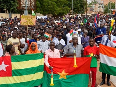 Niger Fransadan təzminat tələb etdi
