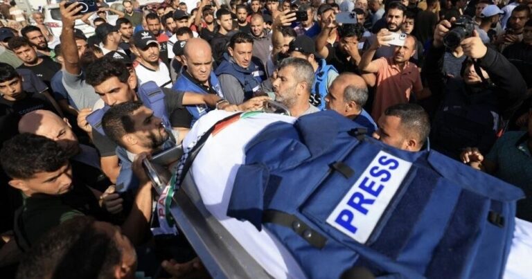 Qəzzada beş fələstinli aclıqdan ölüb