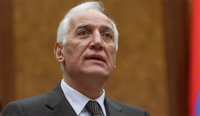 Ermənistan-Rusiya birgə qoşun qruplaşmasına yeni rəhbər təyin edildi Ermənistan-Rusiya birgə qoşun qruplaşmasına yeni rəhbər təyin edildi