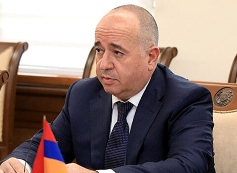 “Böyük müharibə uzaqda deyil” – Arşak Karapetyan