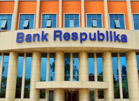 “Bank Respublika”nın işçisi müştərilərin depozitini ələ keçirib “Tik-Tok”da xərclədi