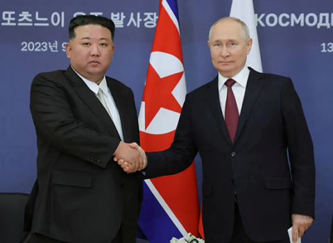 Putin Kim Çen Ina avtomobil hədiyyə edib