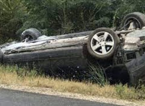 Hacıqabulda maşın dərəyə aşdı, xəsarət alanlar var