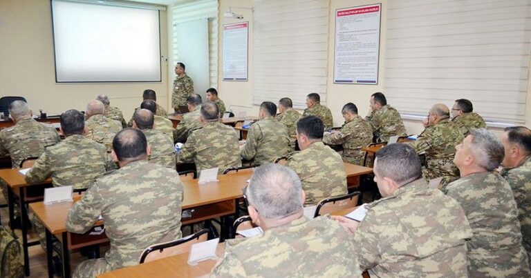 Azərbaycan Ordusunda komanda-qərargah təlimi keçirilir Azərbaycan Ordusunda komanda-qərargah təlimi keçirilir
