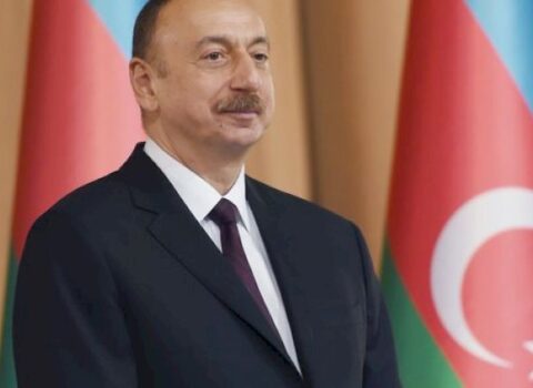 “20 ildən çoxdur ki, prezidentəm, bu günə qədər heç kimdən heç nə xahiş etməmişəm”