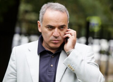 Kasparov Putini məğlub etməyin yollarından danışdı – Qərb liderlərini ittiham etdi