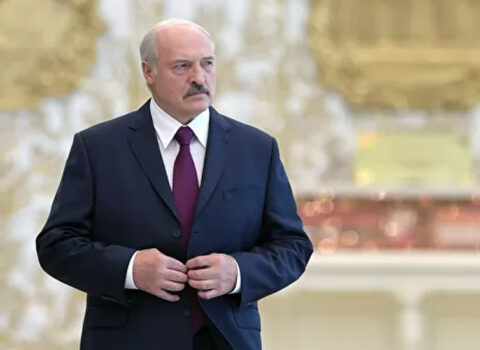 Lukaşenko seçkilərlə bağlı qərarını verdi