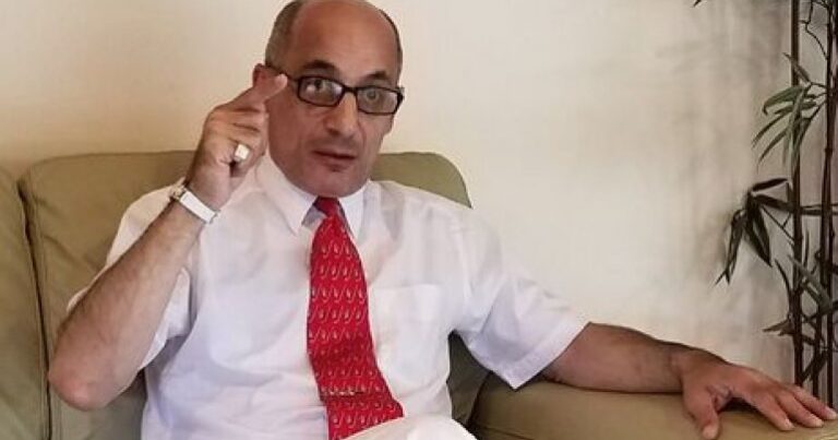 “Bayden və Trampın əsl demokratiyaya heç bir aidiyyatları yoxdur” – Ramiz Yunus “Bayden və Trampın əsl demokratiyaya heç bir aidiyyatları yoxdur” – Ramiz Yunus
