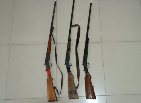 Laçında qanunsuz saxlanılan odlu silahlar GÖTÜRÜLDÜ
