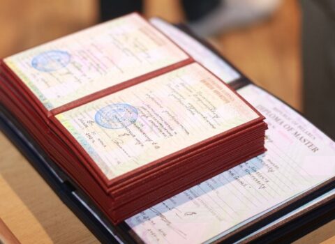 Xaricdə təhsil almış daha 21 nəfərin diplomu tanınmadı