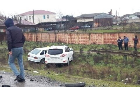 Biləsuvarda yol qəzası oldu, xəsarət alanlar var
