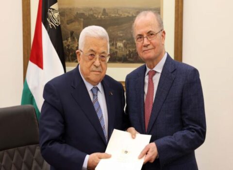 Mahmud Abbas baş nazir təyin etdi