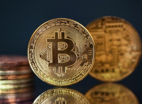 Bitkoinin məzənnəsi 71 min dolları ötdü