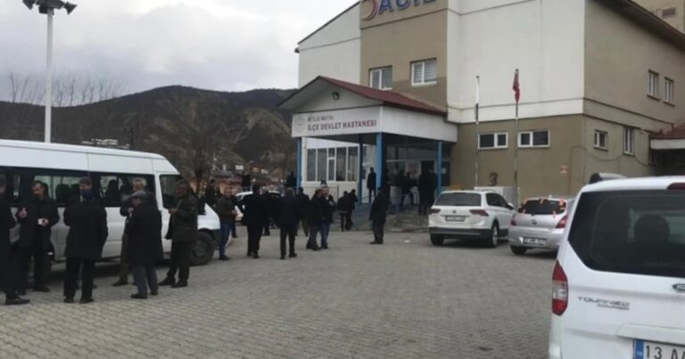 Evli kişi qaçırdığı qızın evinə basqın edərək QƏTLİAM TÖRƏTDİ Evli kişi qaçırdığı qızın evinə basqın edərək QƏTLİAM TÖRƏTDİ