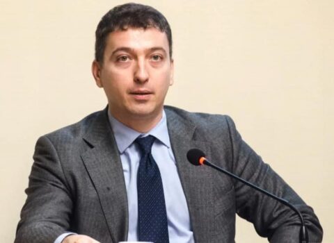 “Paşinyan Ermənistanı Fransanın müstəmləkəsinə çevirib” – Stevan Qajiç