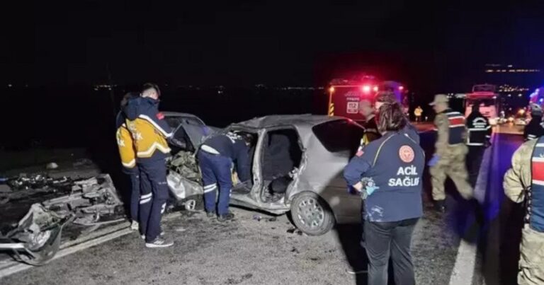 Türkiyədə ağır yol qəzası – 2 ölü, 6 yaralı Türkiyədə ağır yol qəzası – 2 ölü, 6 yaralı
