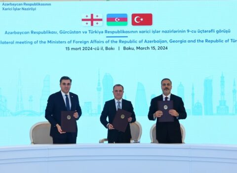 Azərbaycan, Türkiyə və Gürcüstan arasında Bakı bəyannaməsi imzalandı