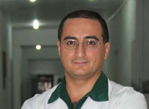 Bakıda sevgilisi arvadını döyən həkim işdən qovuldu