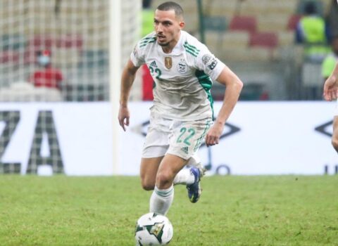 “Milan”ın futbolçusu Əlcəzair millisinin düşərgəsindən ayrılıb