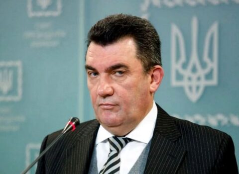 Danilov Zelenskinin nümayəndəsini nalayiq şəkildə təhqir etdi 
