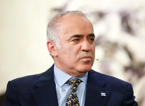 Rusiya Kasparovu terrorçu elan etdi