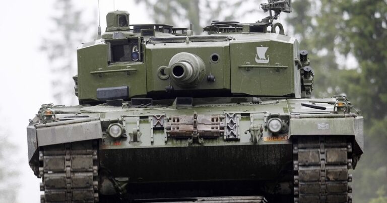 İspaniya Ukraynaya 20 ədəd “Leopard 2A4” tankı verəcək İspaniya Ukraynaya 20 ədəd “Leopard 2A4” tankı verəcək