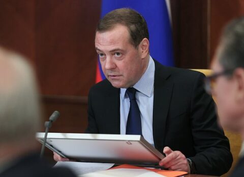 Dmitri Medvedev Cənubi Koreya prezidentini xain adlandırdı