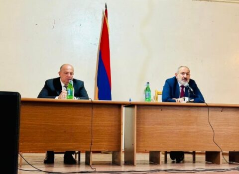 Paşinyan Qazaxla həmsərhəd olan Tavuşa gedib – FOTO