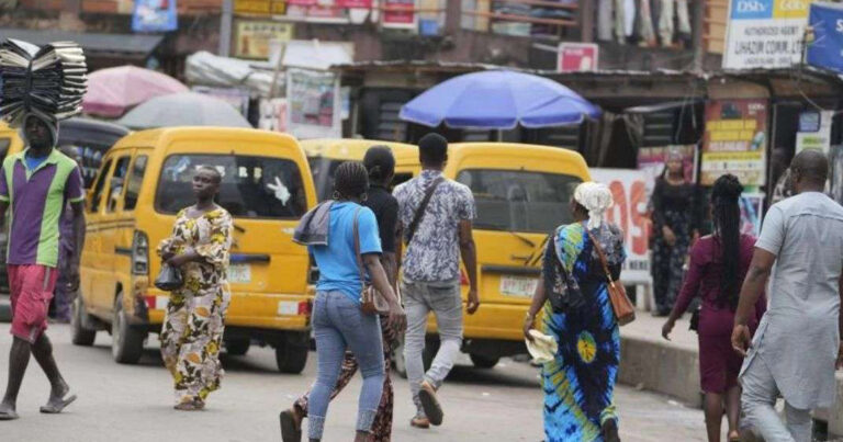 Nigeriyada 87 nəfər silahlı şəxslər tərəfindən qaçırıldı Nigeriyada 87 nəfər silahlı şəxslər tərəfindən qaçırıldı