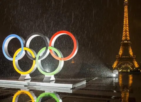 Olimpiadanın açılışı ərəfəsində qatarların işi dayandı