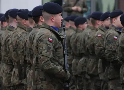 Polyaklar Rusiya ilə müharibəyə hazırlaşır – NATO hərəkətə keçir